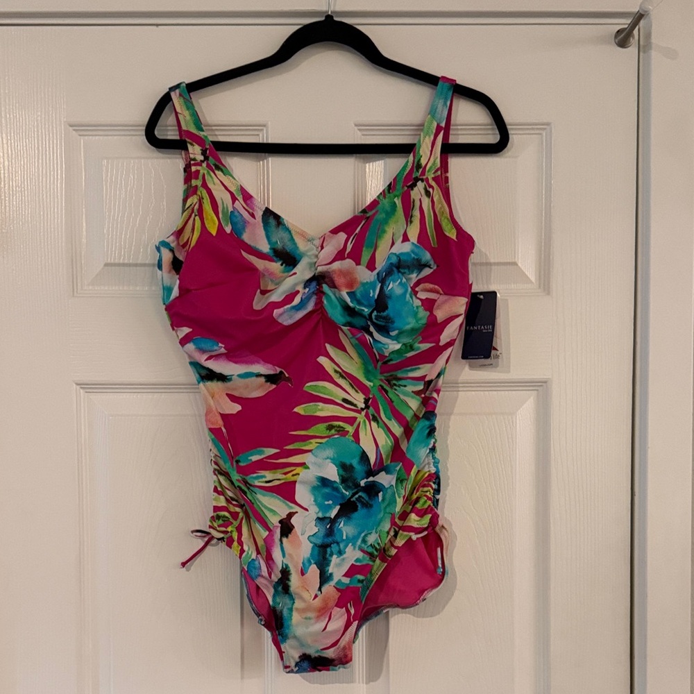NWT FANTASIE‎ Floral Pink One-Piece Swimsuit